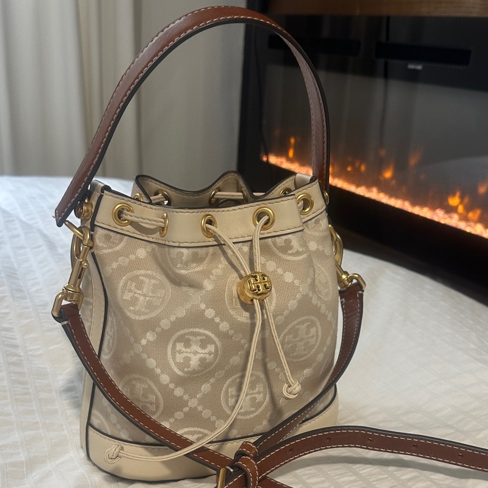 Tory Burch Beige and Brown Bucket Bag
